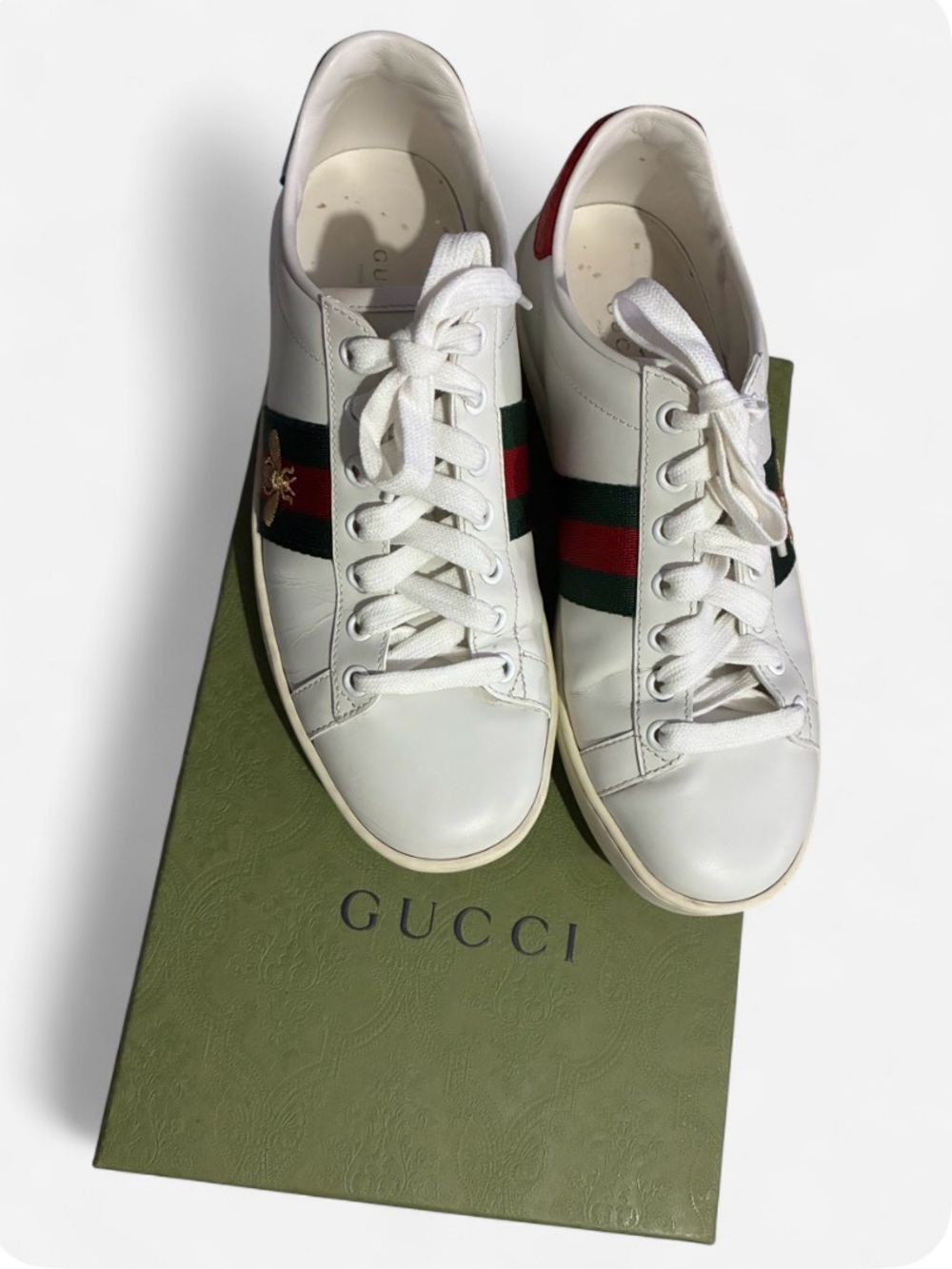 Gucci White Leather Sneakers with Green and Red Web Stripe